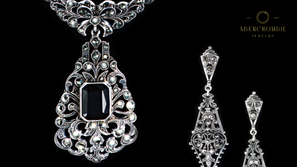 silver plated pendant and earrings 