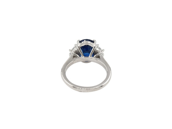 Platinum 6.32 Ct Sapphire + Diamond Ring - Image 4
