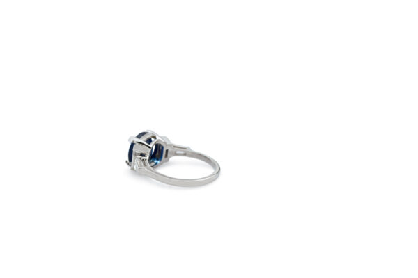 Superb Sapphire + Diamond Ring - Image 3