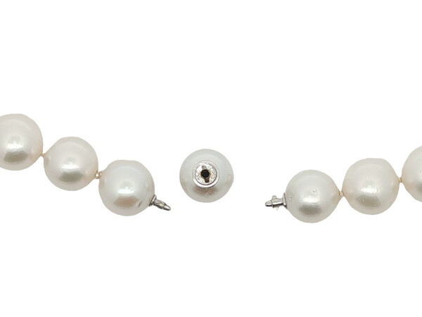 Graduated Pearl Choker With Deco Adornment - Image 3