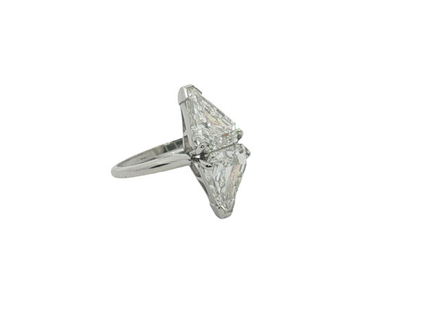 Mid-Century Kite-Shaped Diamond Ring - Image 2